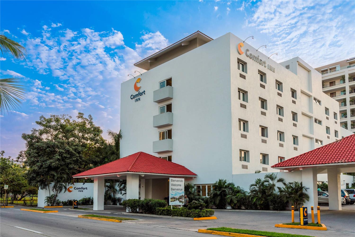 Comfort Inn Puerto Vallarta Golfside & Marina 21/36