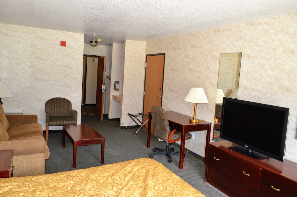 Colfax Inn 38/58