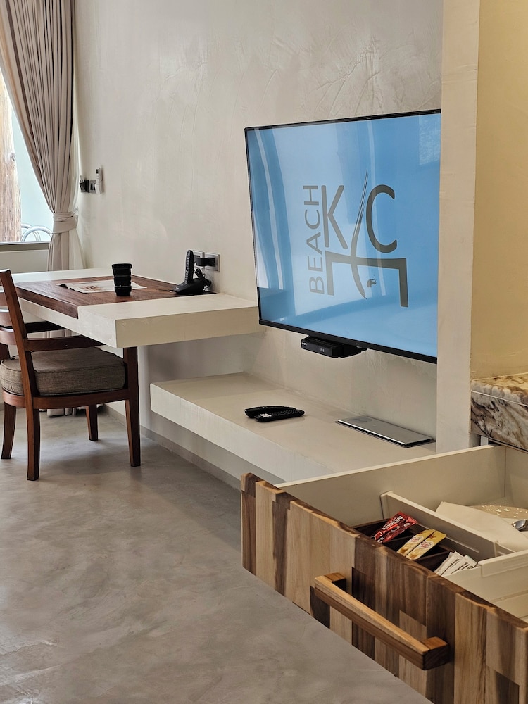 KC Beach Hotel Samui (Ex KC Beach Club & Pool Villas) 129/141