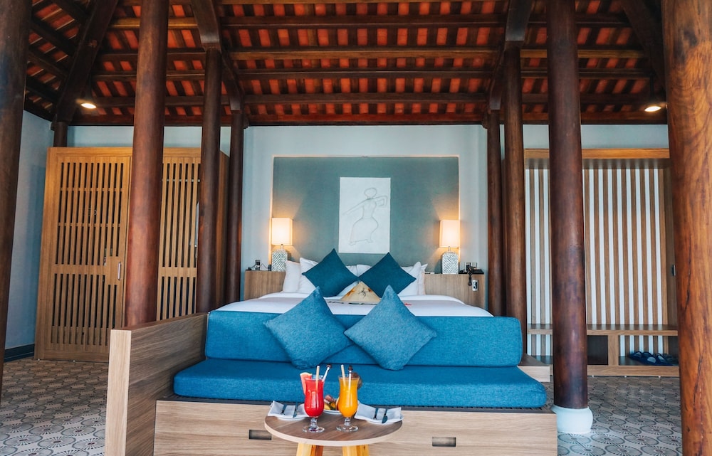 Style, Water Pool Villa, Spa, Traditional, King Bed