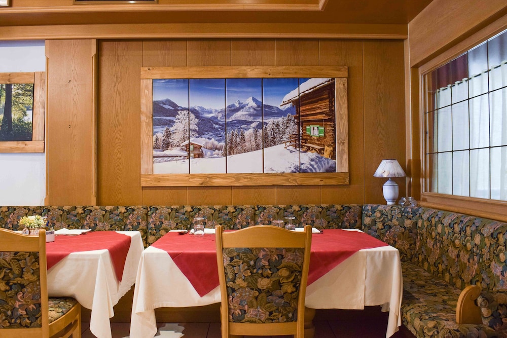 Hotel Scoiattolo 32/50