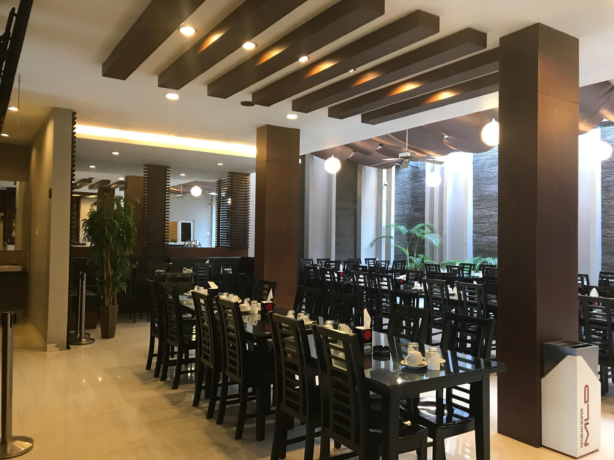 Grand Mega Hotel 23/26