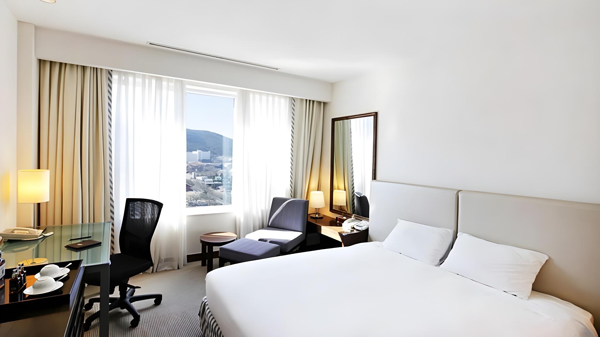 Room Assigned on Arrival, with Pool