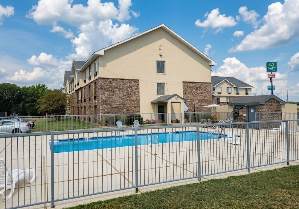 Quality Inn Texarkana Arkansas 32/35