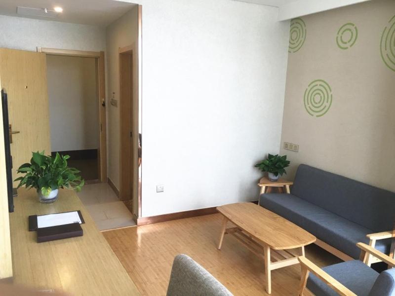 GreenTree Inn Chengde Development Zone University City Express Hotel 20/24