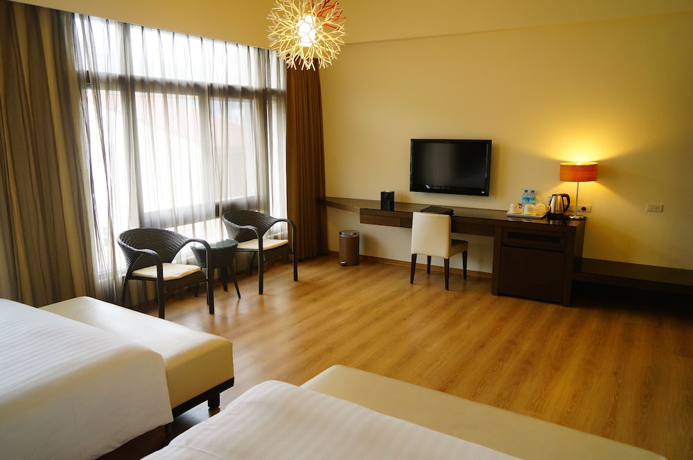 Lealea Garden Hotels-Moon Lake 15/45