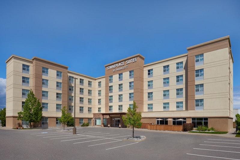 Marriott S Towneplace Suites Thunder Bay 40/41