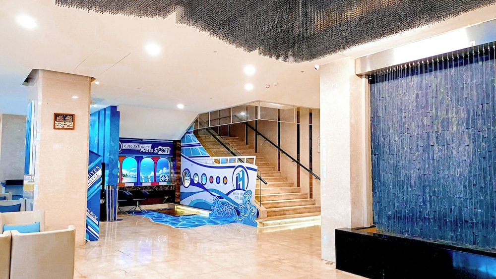 Best Hotel 37/63