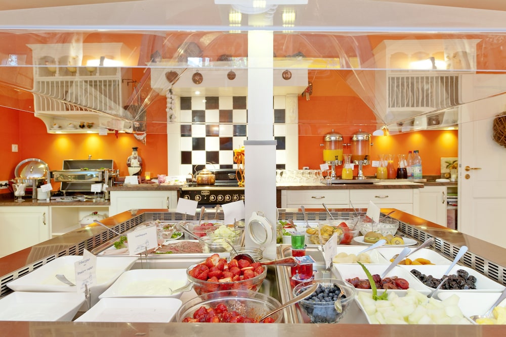 Hotel Villa Monte Vino 36/50