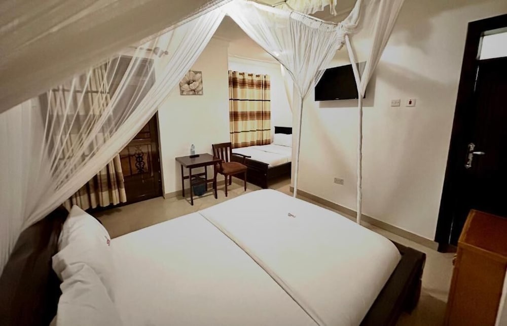 Sienna Beach Hotel Entebbe 16/50