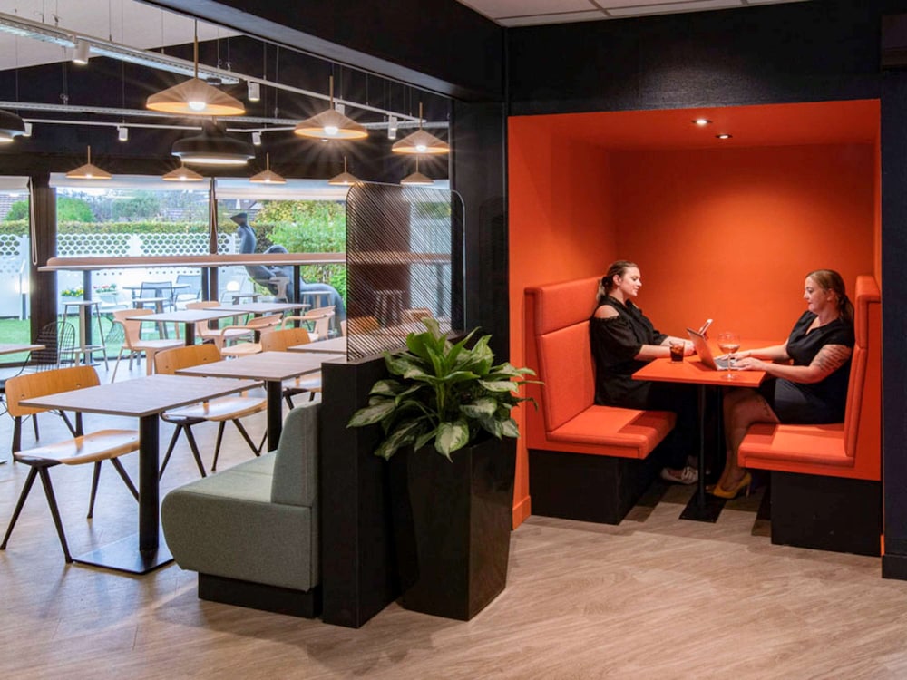 Ibis Cergy Pontoise Le Port 50/67