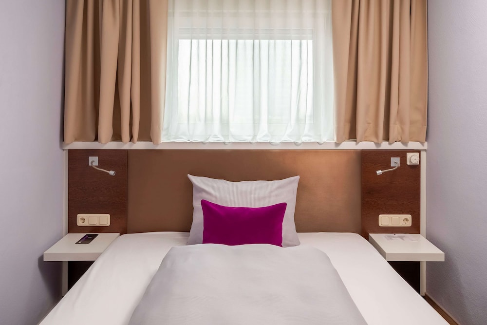 Rilano 24/7 Hotel Munchen 12/26