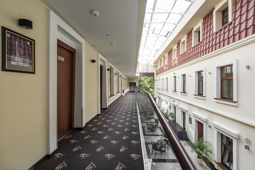 Amberton Cathedral Square Hotel Vilnius 3/50