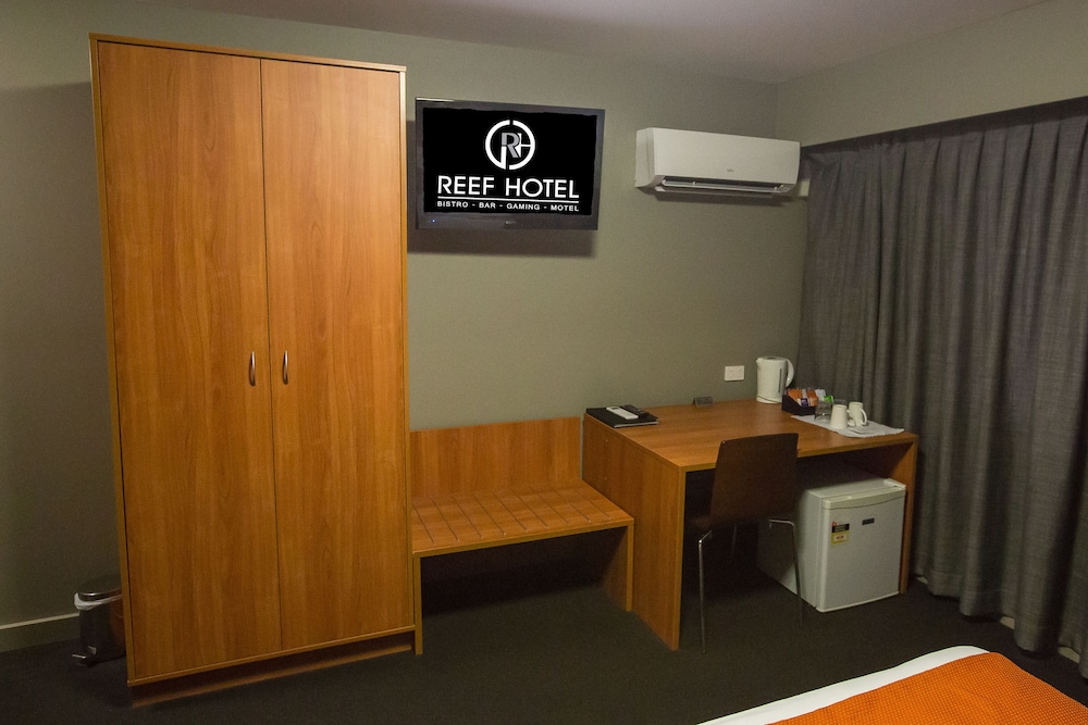 Gladstone Reef Hotel Motel 39/50