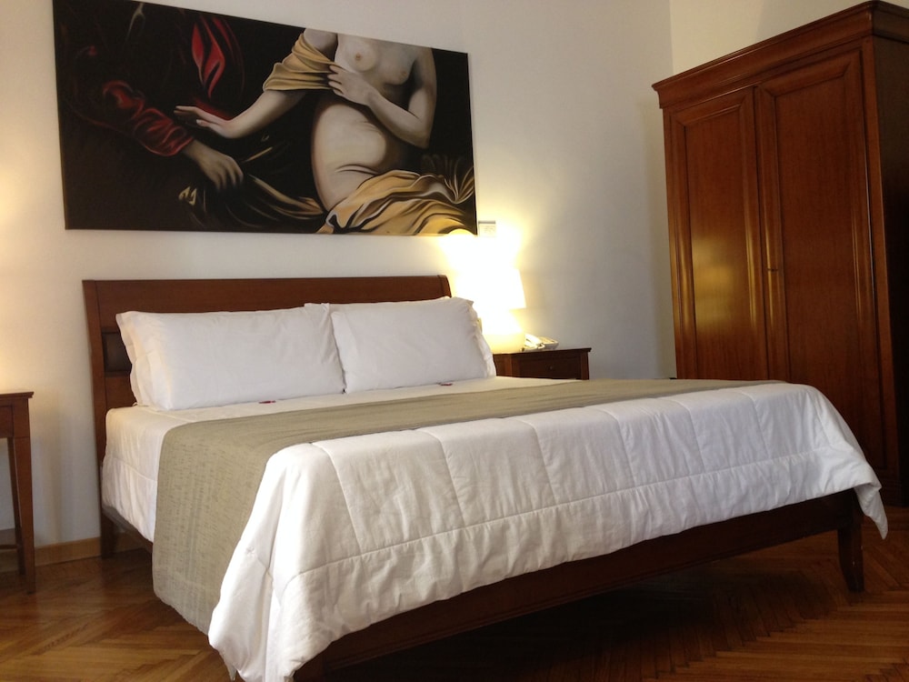 Saint Peter Six Rooms And Suites 25/67