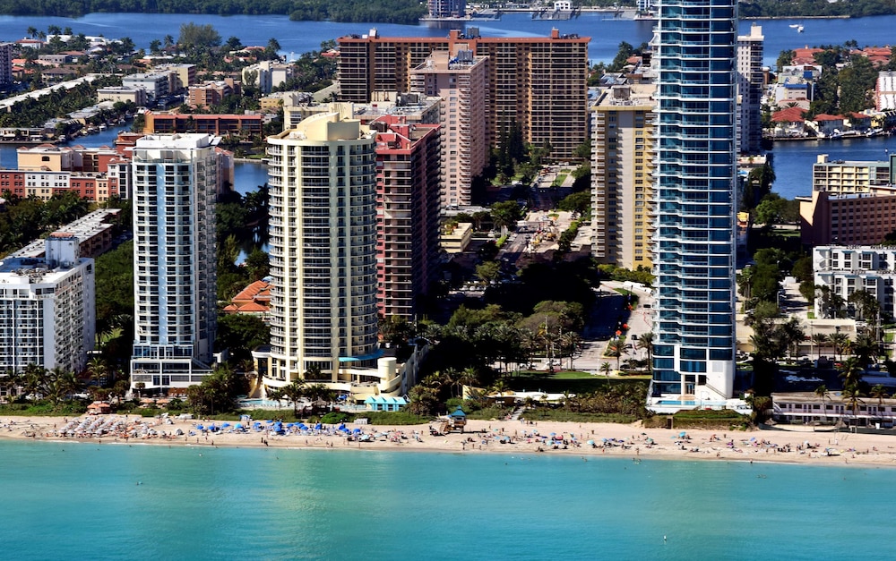 Doubletree By Hilton Ocean Point Resort – North Miami Beach 24/68