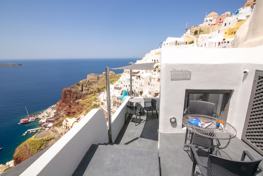 Theodora Suites - Adults Only 40/48