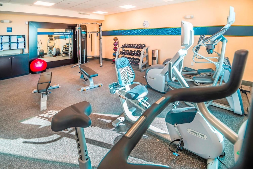 Hampton Inn Suites La Porte 14/25