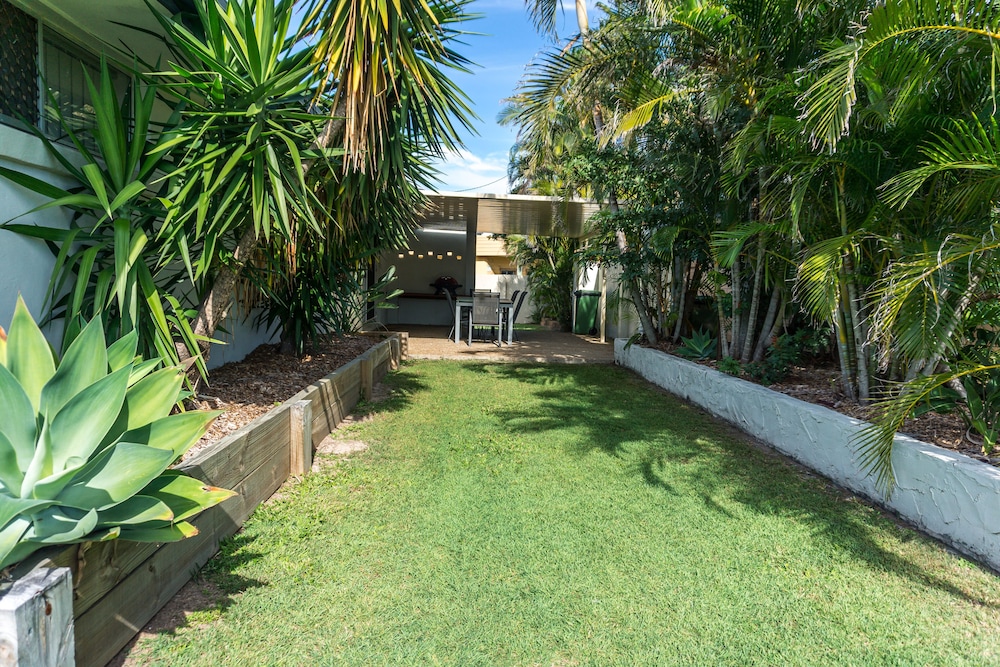 Nobby Beach Holiday Village 48/50