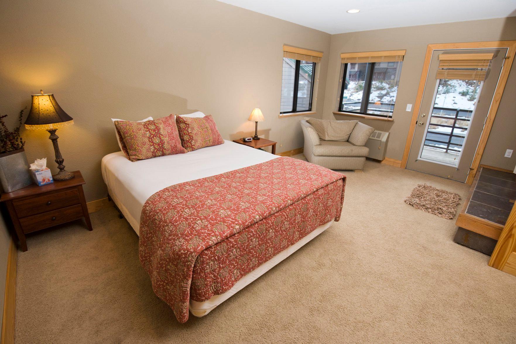 1 Bedroom, Meadows Area