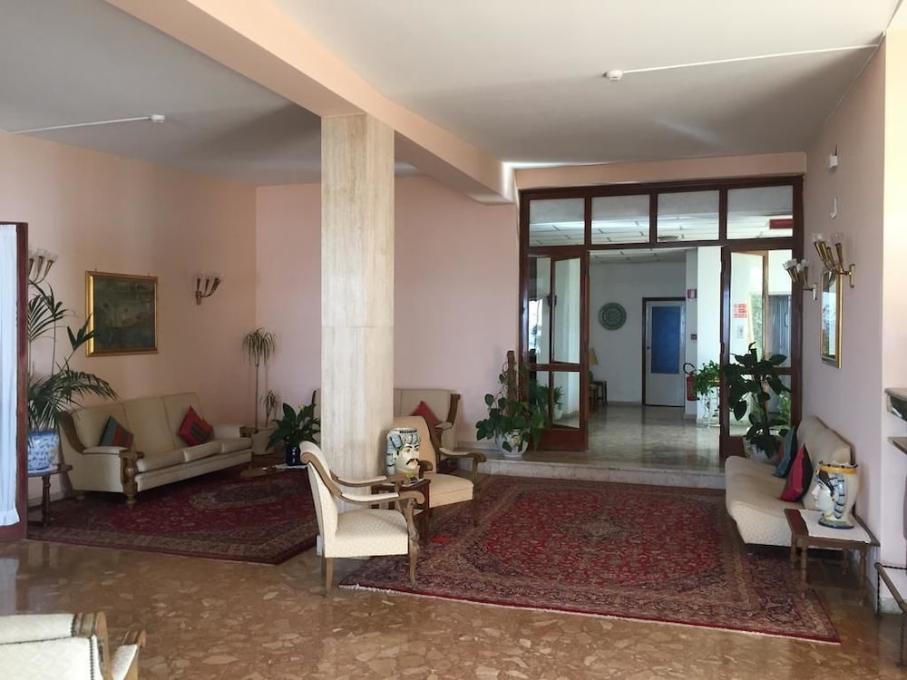 Mediterranee Hotel 34/63