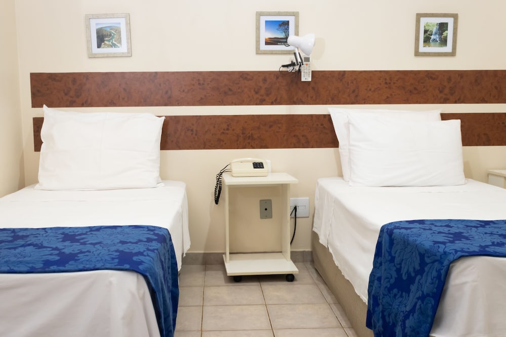 Hotel Minastur 16/50