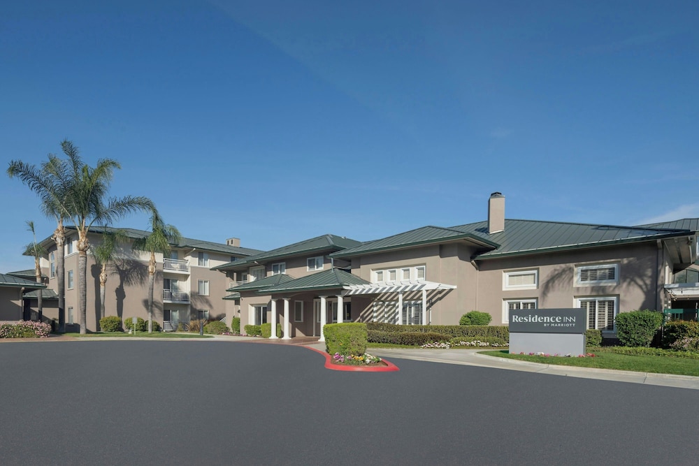 Residence Inn By Marriott Santa Clarita Valencia 57/61