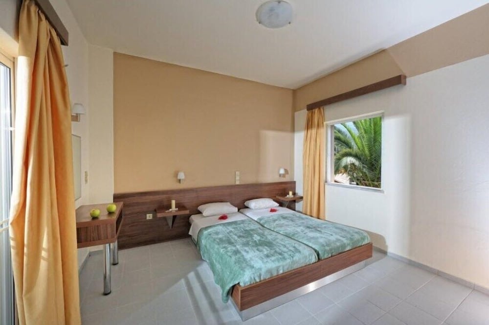 Meropi Hotel and Apartments 11/69