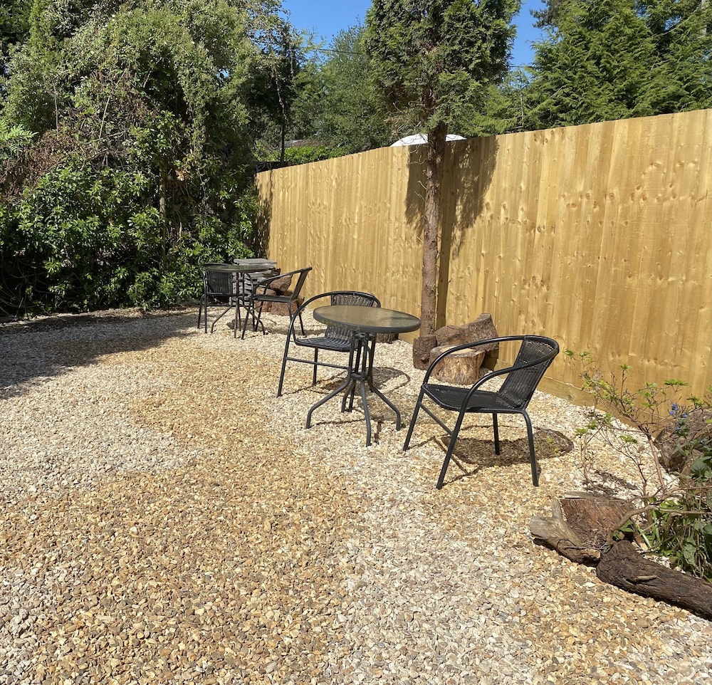 Petherton Cottage 19/23