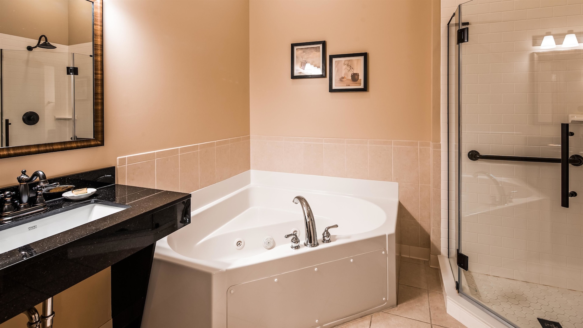 Suite, 2 Queen Beds, Sofa, Jetted Tub, Best Western Plus Dutch Haus Inn And Suites 5/7