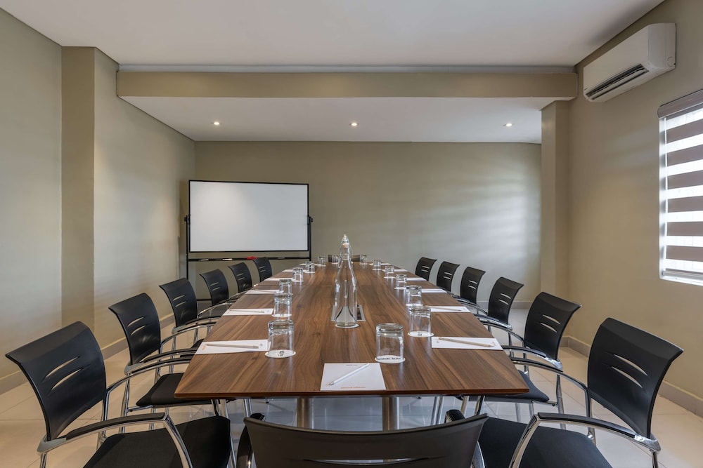 Park Inn By Radisson Serviced Apartments Lagos Victoria Island 61/70
