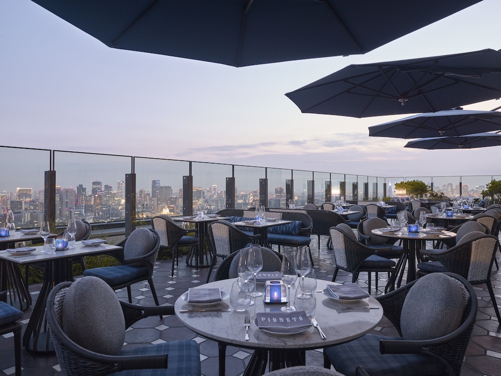 Four Seasons Hotel Tokyo Otemachi 52/64