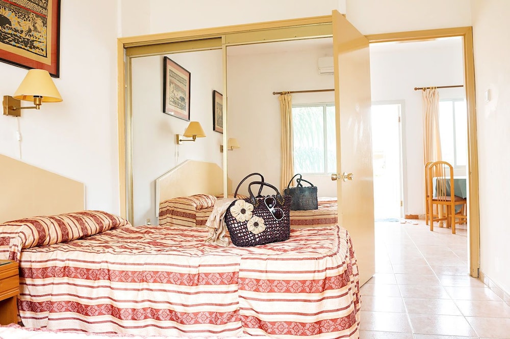 Cape Point Hotel 42/76