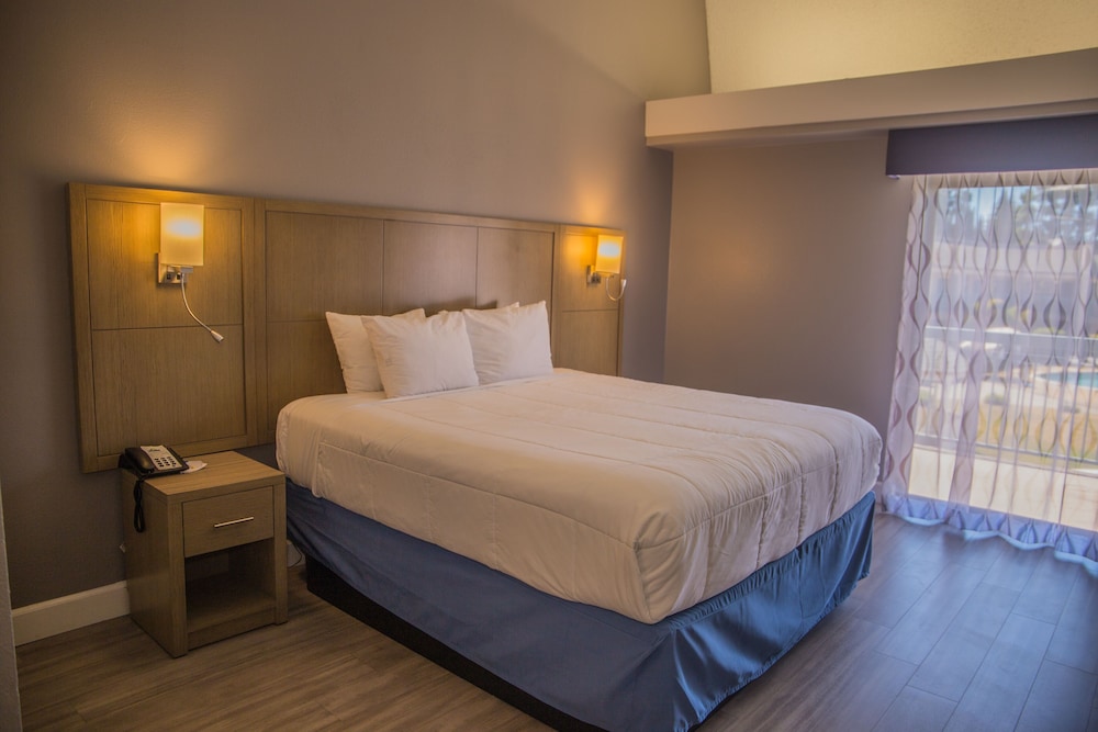 Days Inn by Wyndham Redwood City 16/55