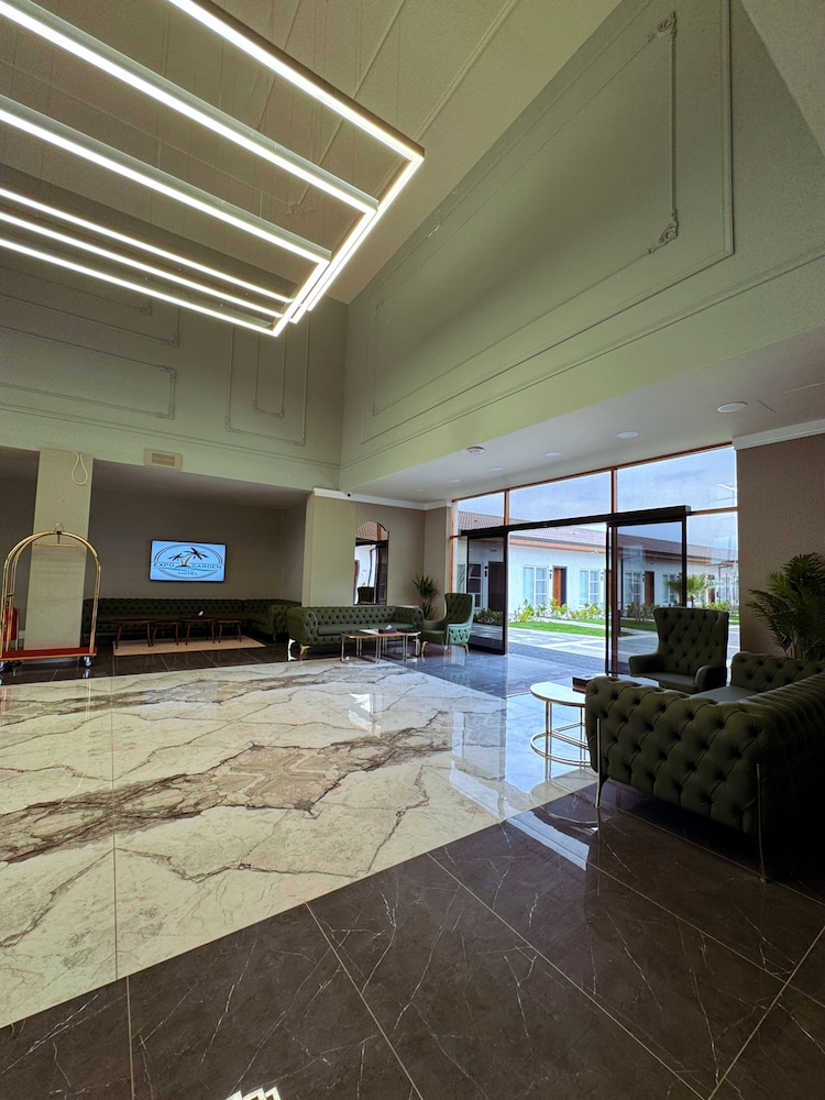 Expo Garden Hotel 5/50