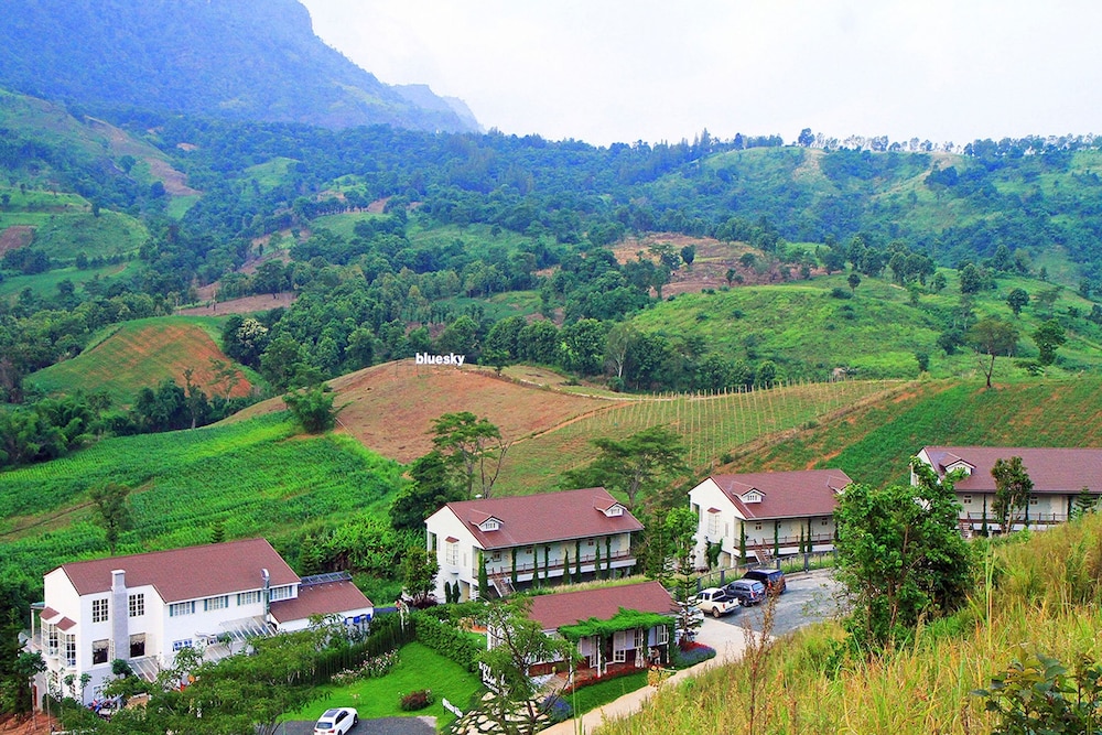 The Blue Sky Khao Kho 93/100