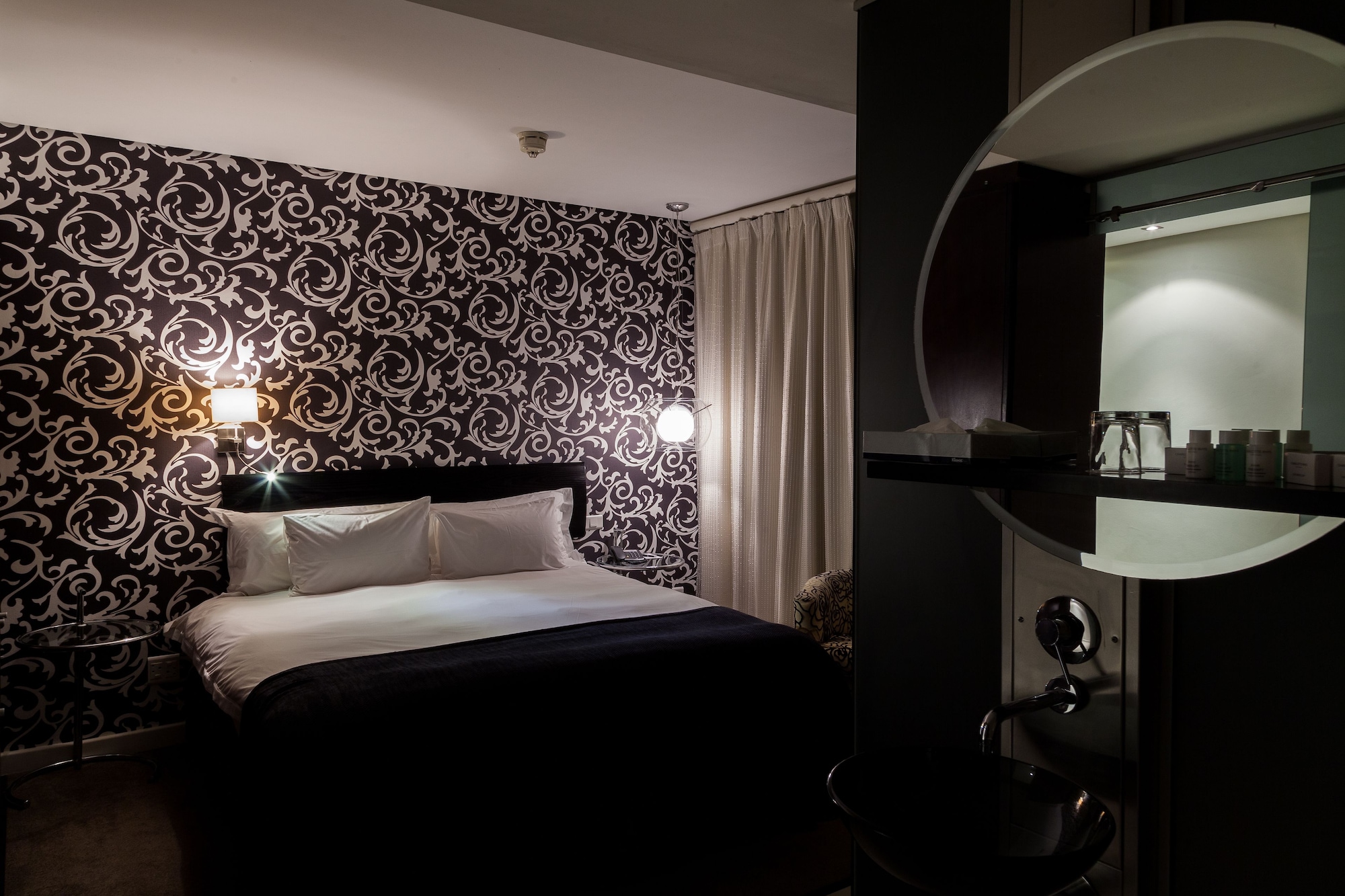 2 Bedrooms, Penthouse, Apartment, 2 King Beds، Colosseum Hotel 7/10