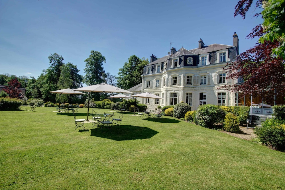 Hotel Chateau Clery 26/37