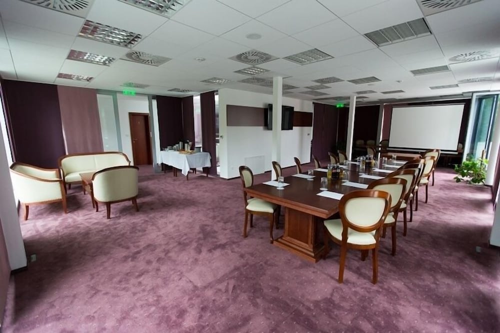 Park Avenue Piestany 54/68