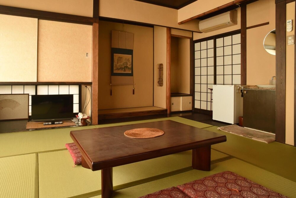 Yadoya Nishijinso 35/64