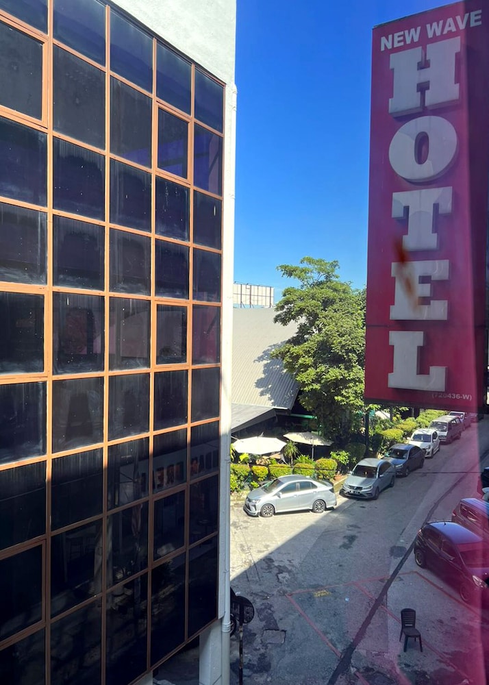 New Wave Hotel Melawati 5/50