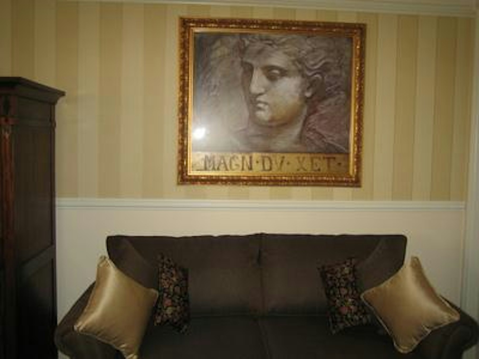 REDEARTH HOTEL 5/31