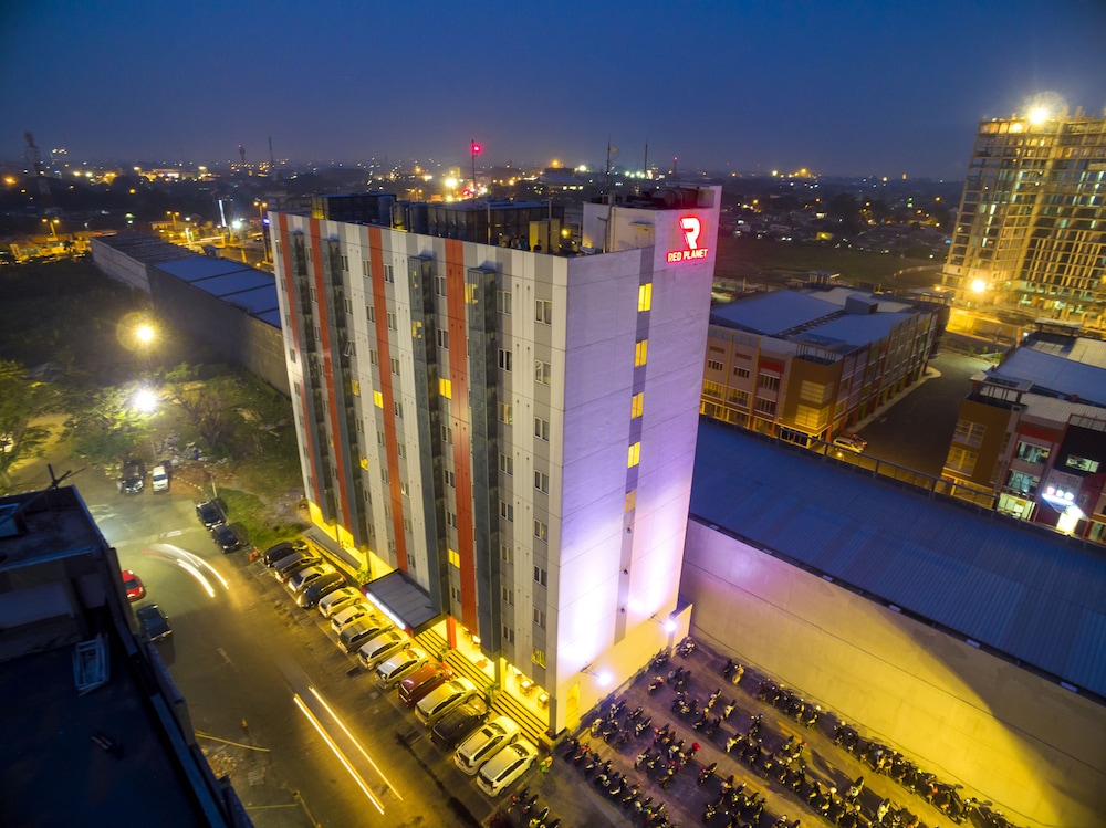 Monoloog Hotel Bekasi 4/19