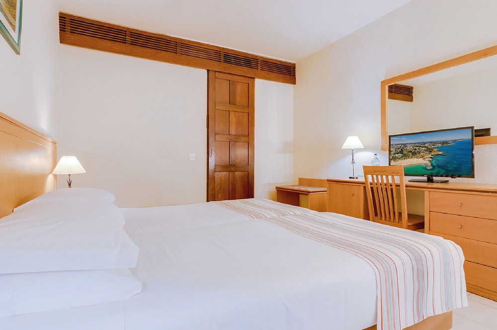 Auramar Beach Resort 22/67
