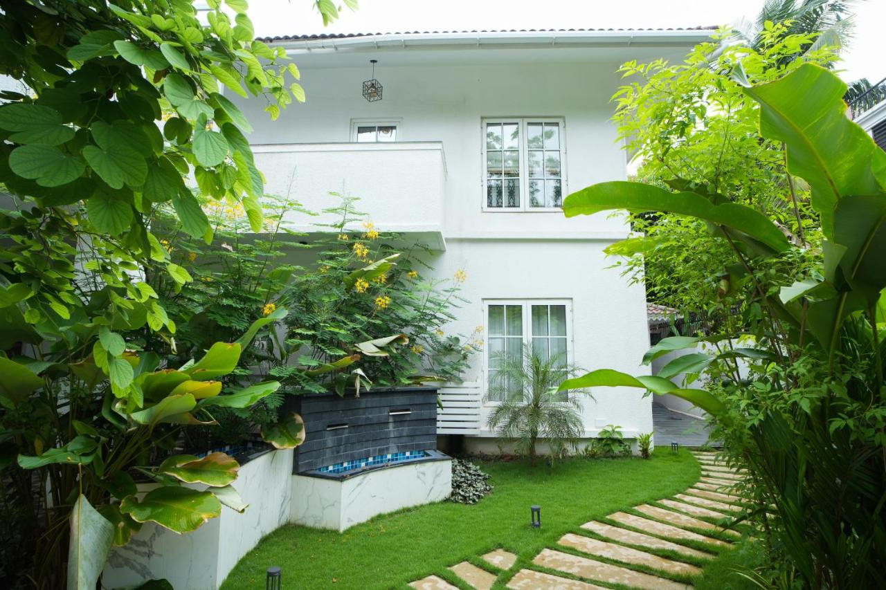 ELIVAAS Bauhinia 5BHK Luxury Villa with Private pool in Assagao 57/66