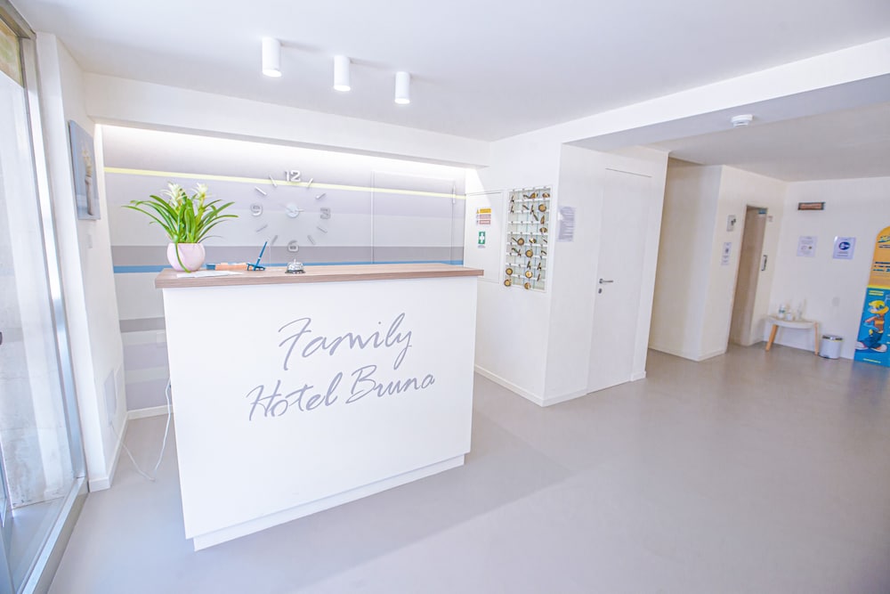 Hotel Bruna 3/10