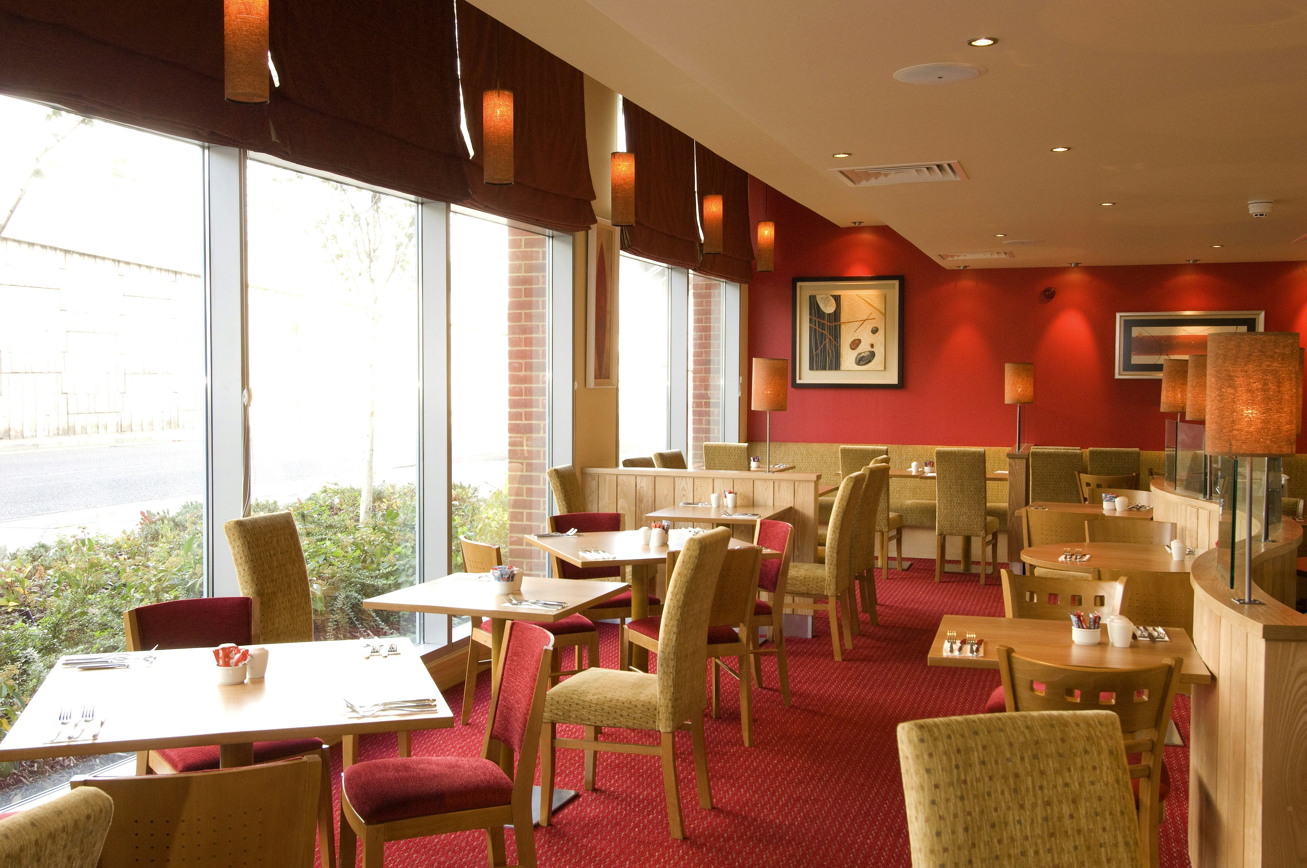 Premier Inn Reading Central 36/45