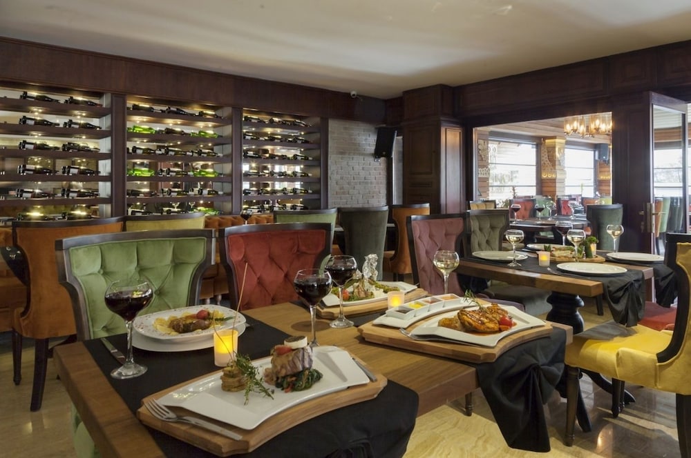 Cadence Design Hotel 20/22