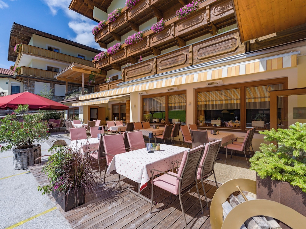 Sporthotel Tirolerhof 25/37