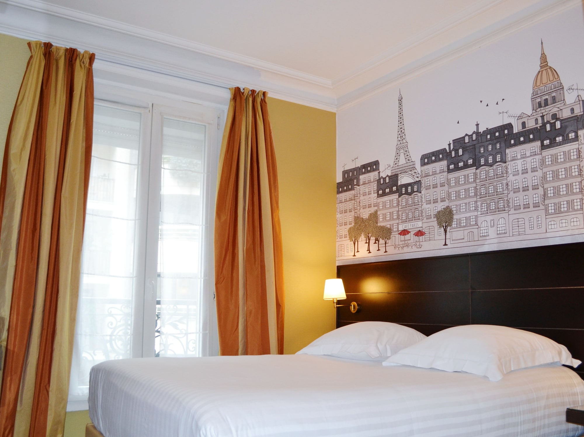 ROOM, SINGLE